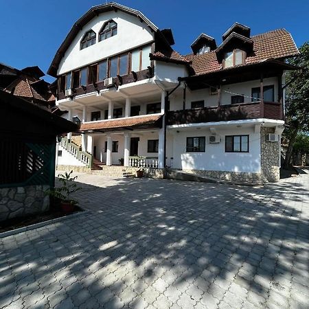 La Conac Hotel Nufaru Exterior foto